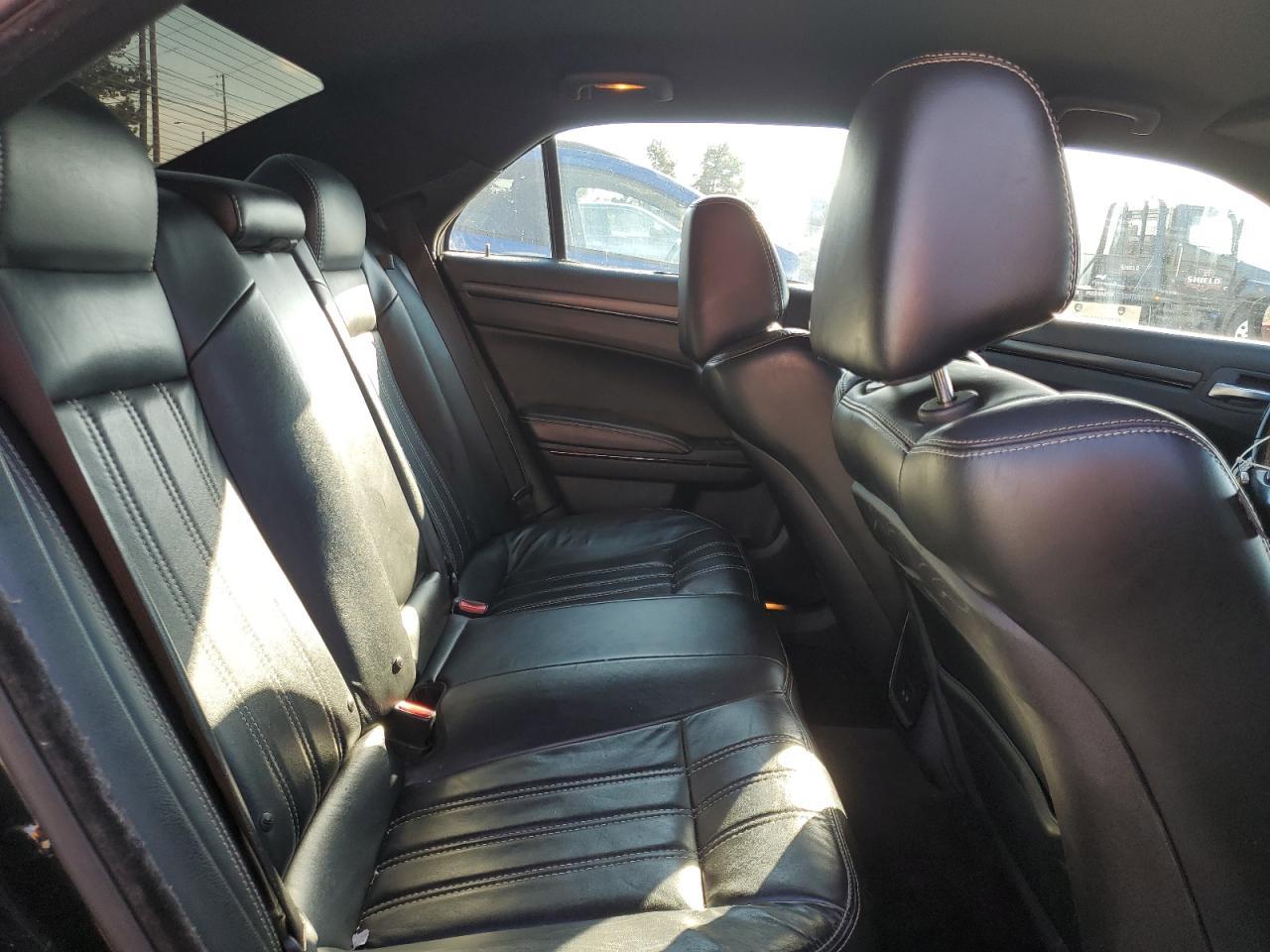 2016 CHRYSLER 300