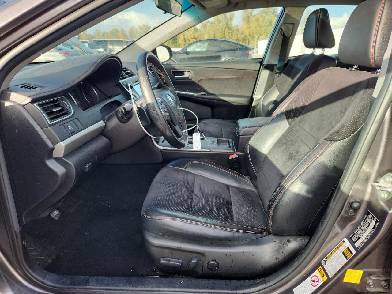 2016 TOYOTA CAMRY