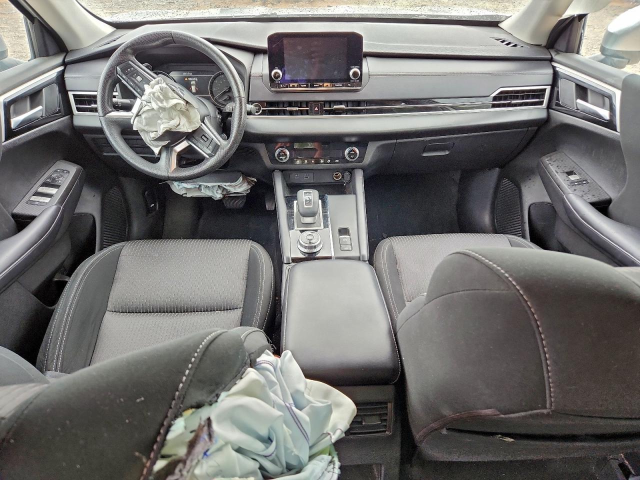 2023 MITSUBISHI outlander
