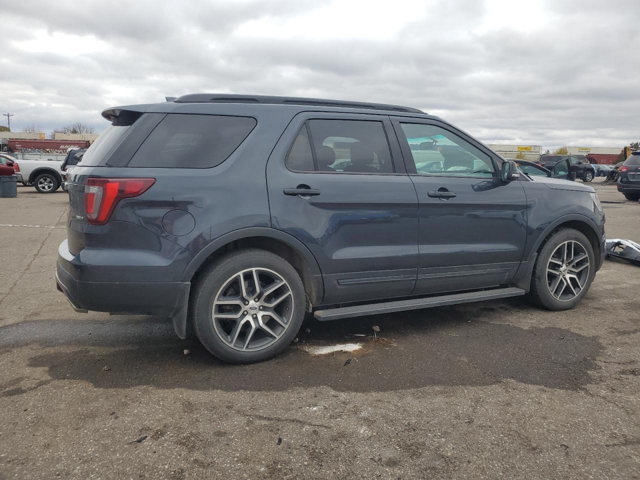 2017 FORD Explorer Sport Trac