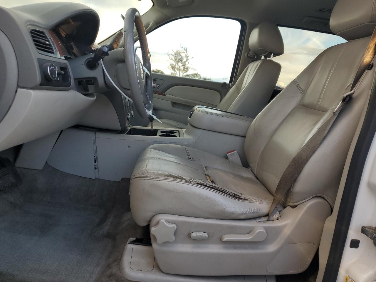 2012 CHEVROLET Suburban