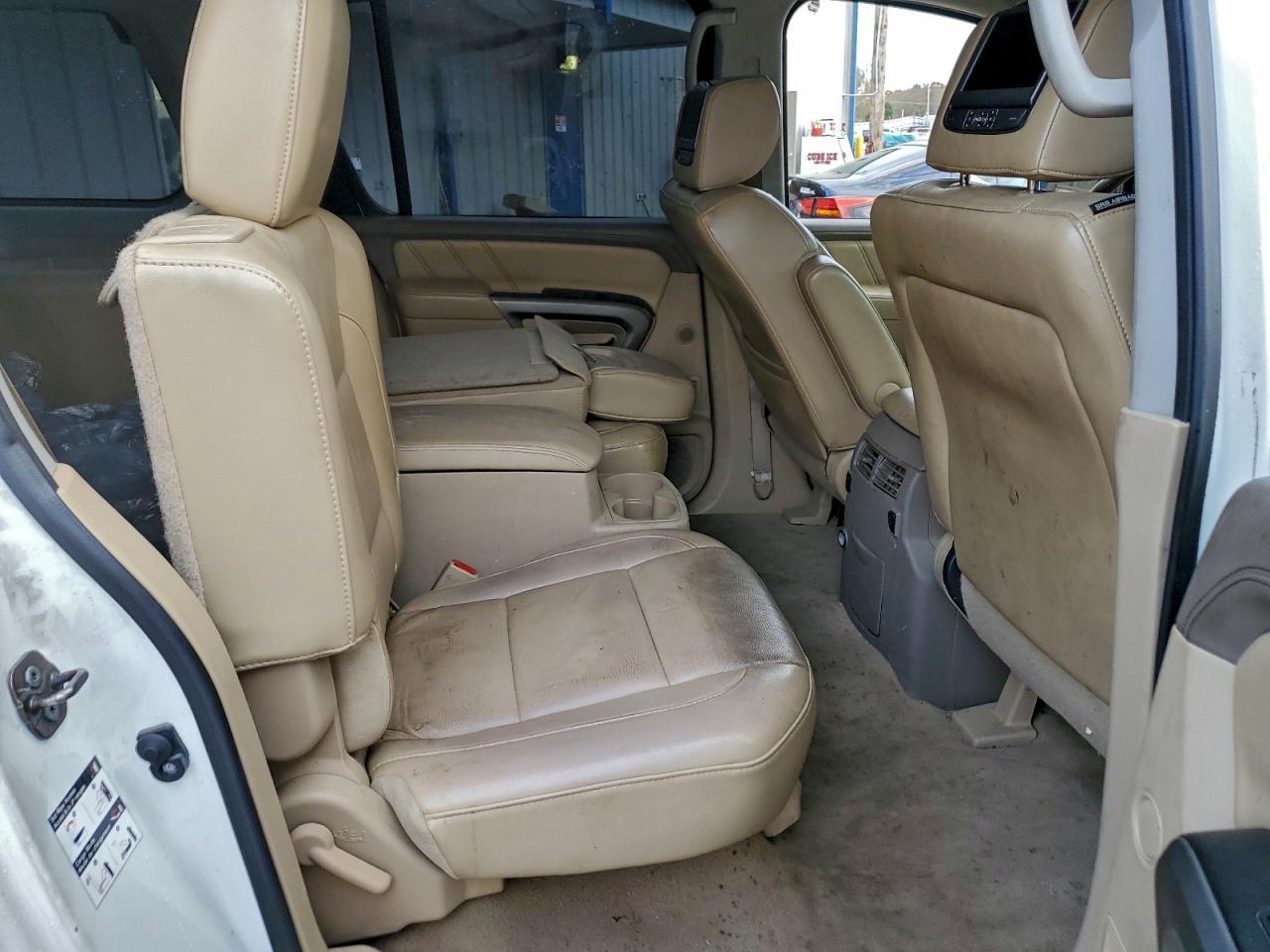 2015 NISSAN Armada