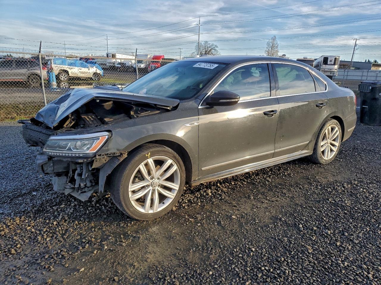 2017 VOLKSWAGEN Passat