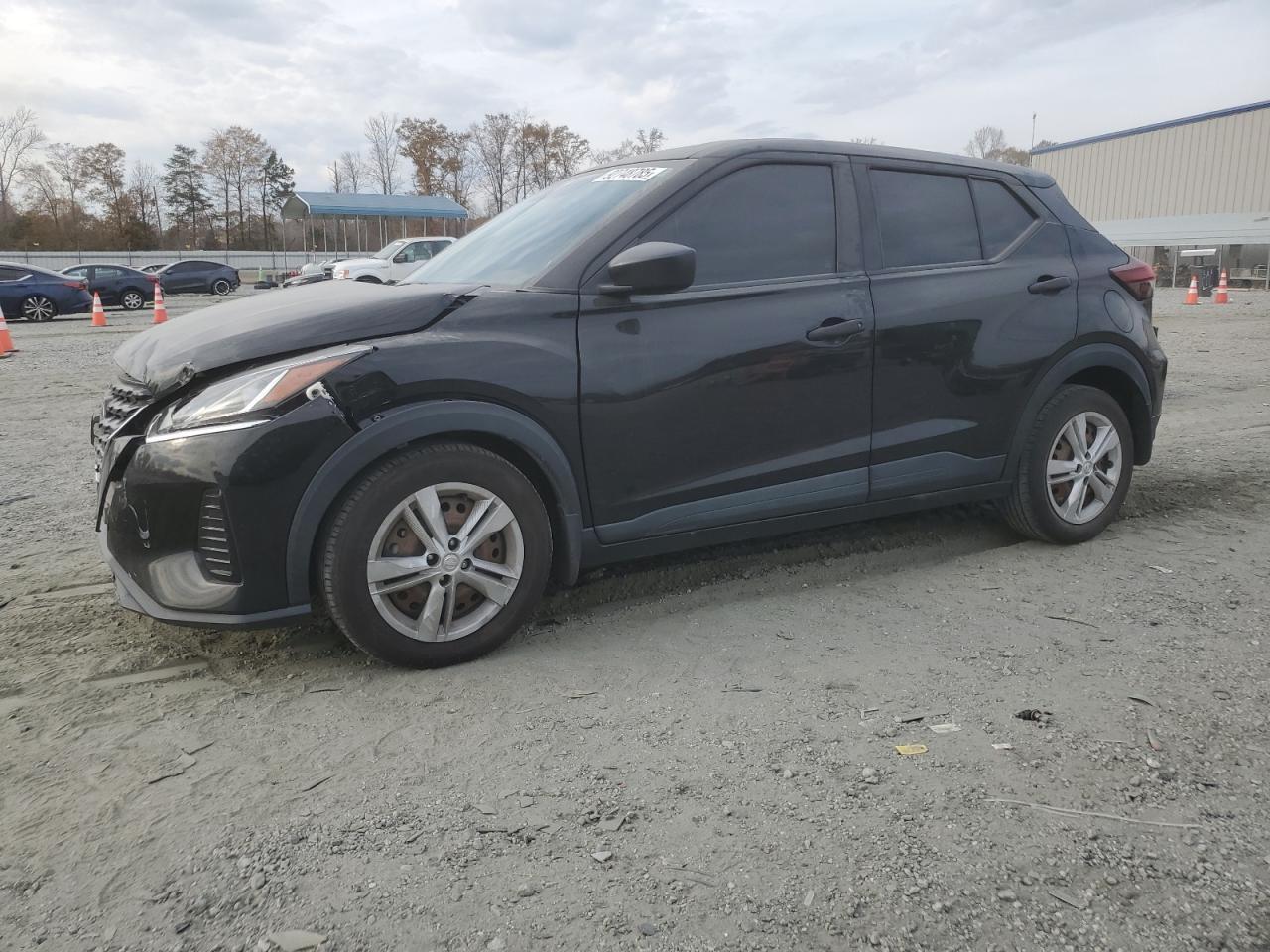 2021 NISSAN KICKS