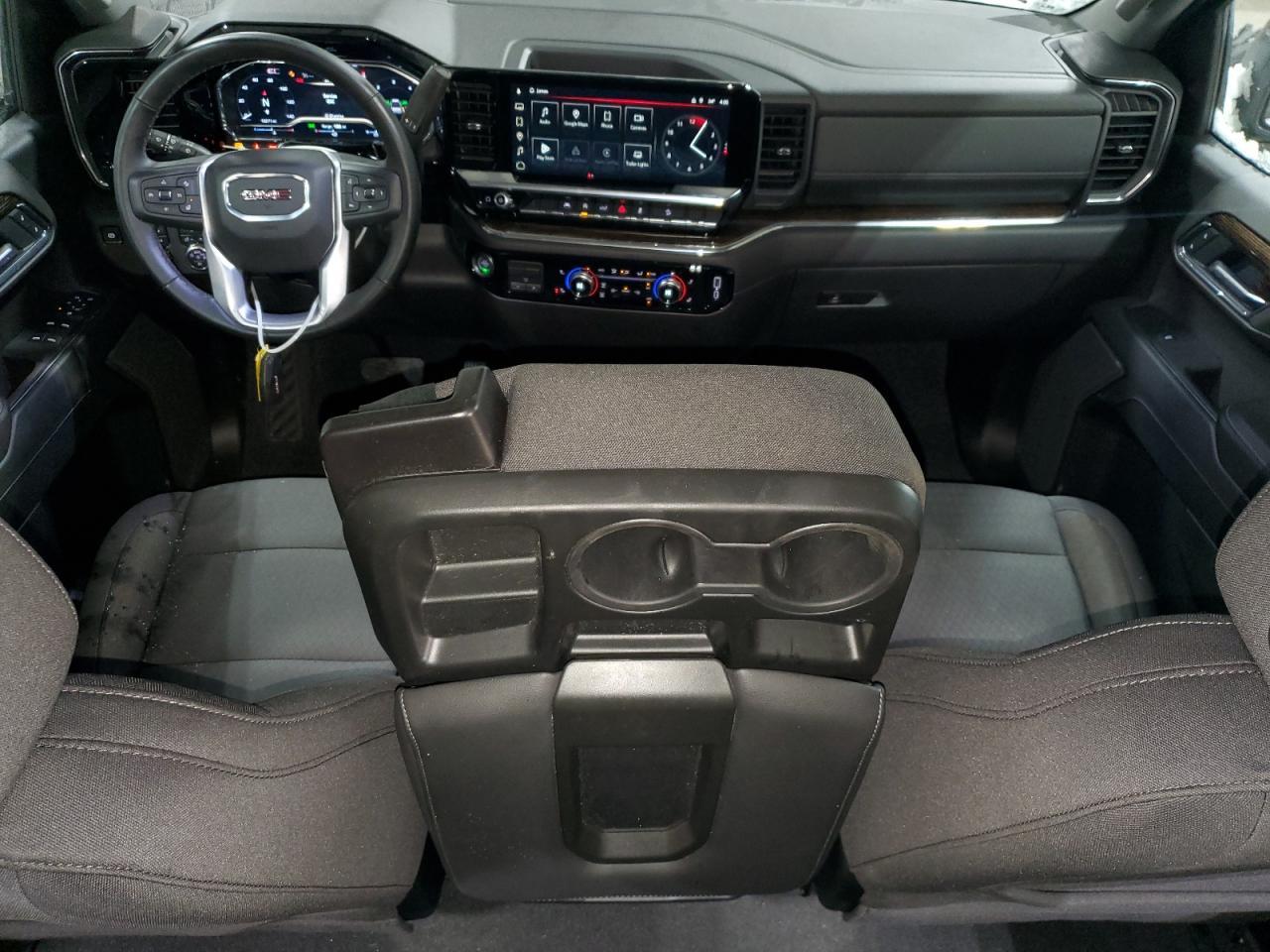 2025 GMC Sierra