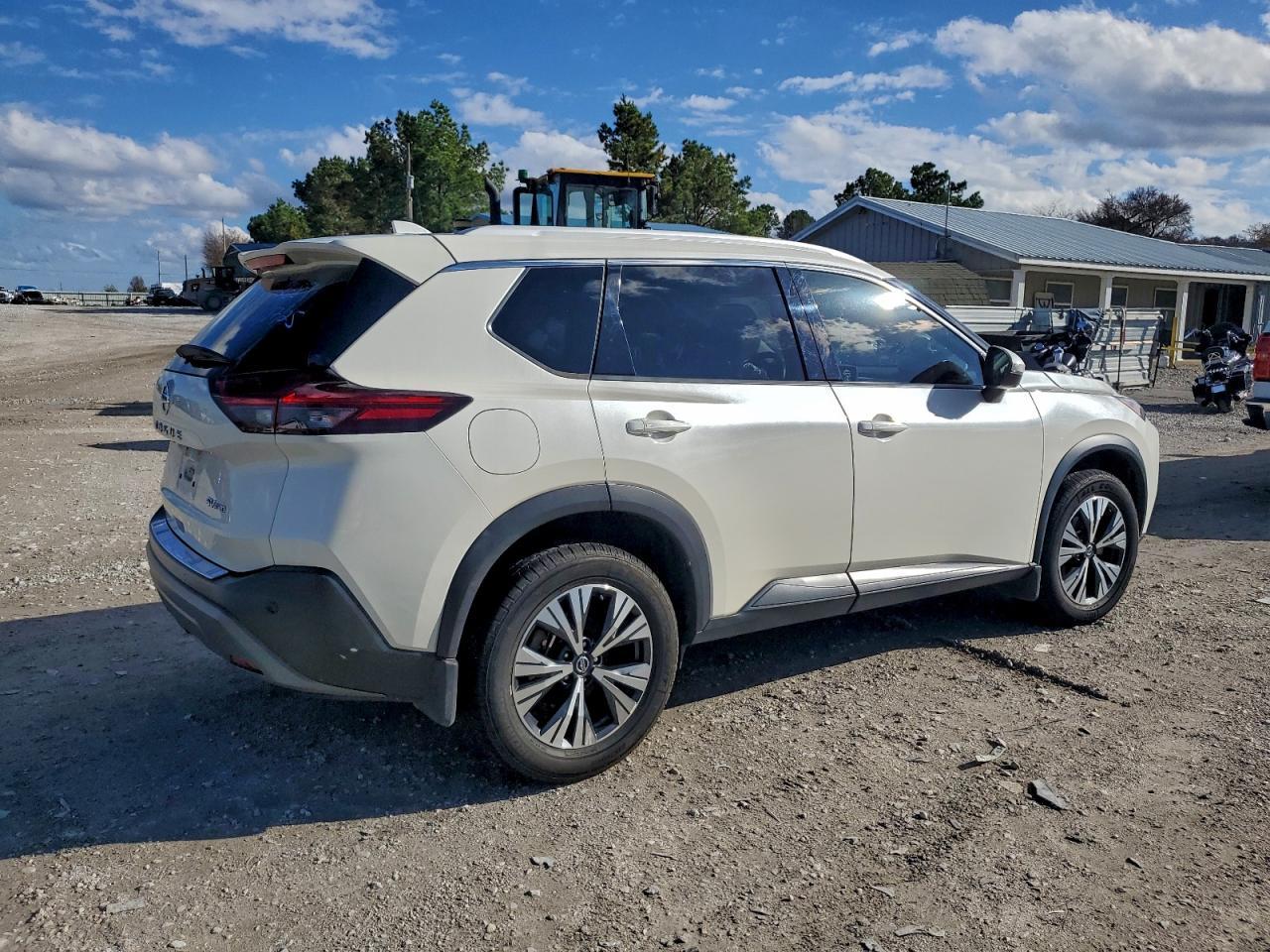 2021 NISSAN ROGUE