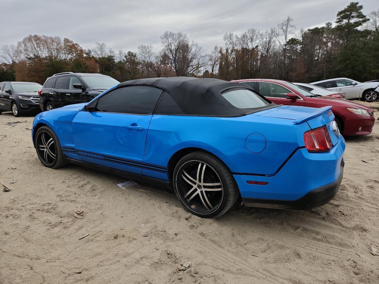 2010 FORD MUSTANG
