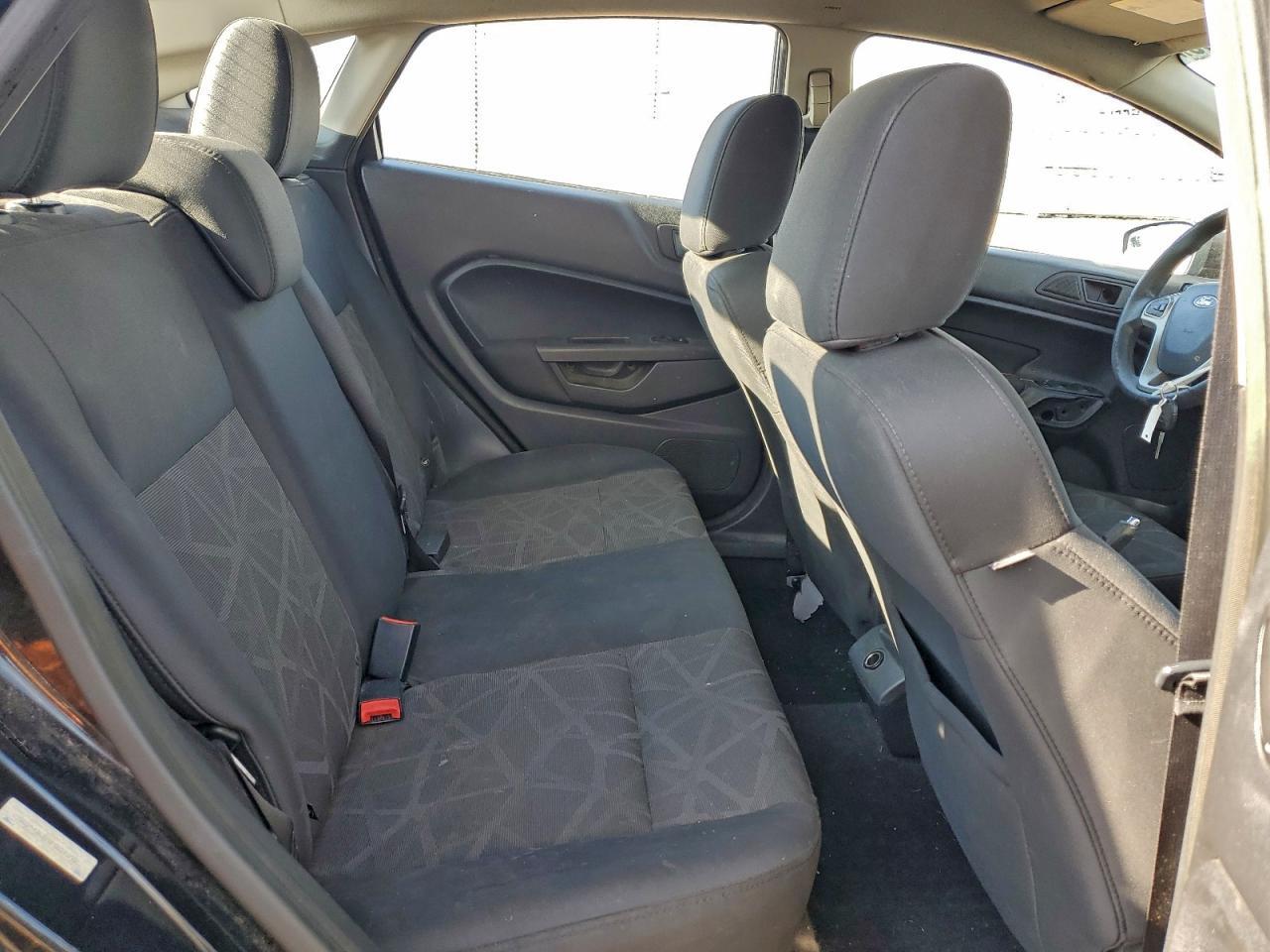 2011 FORD Fiesta