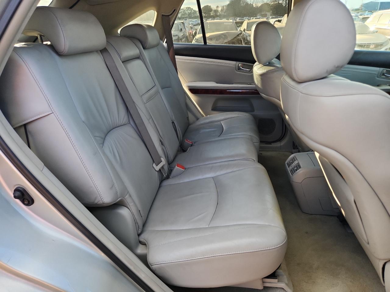 2004 LEXUS Rx 330
