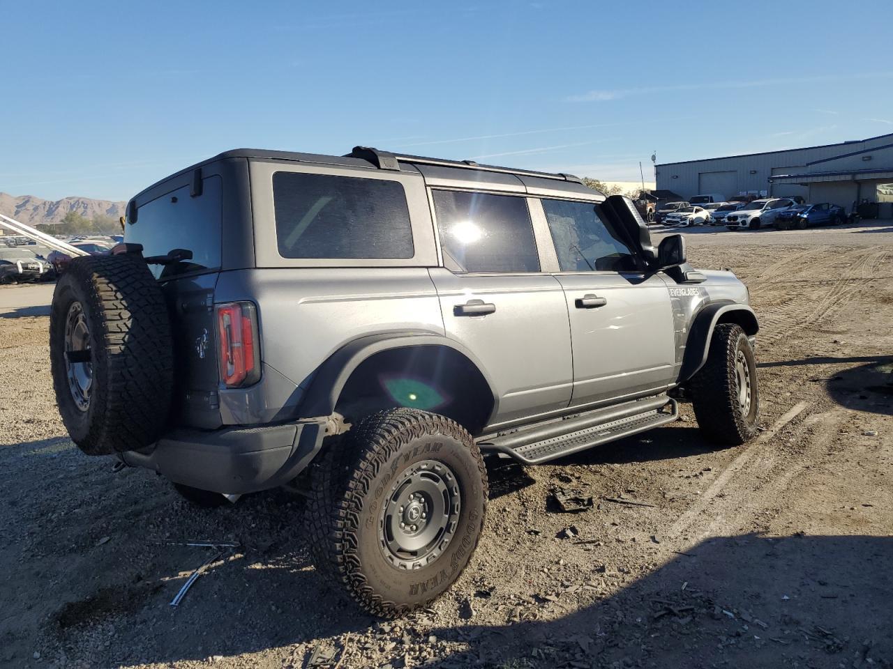 2024 FORD Bronco