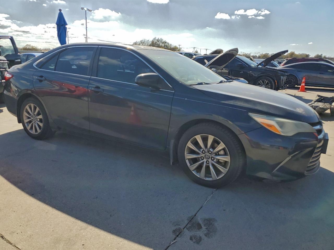 2015 TOYOTA CAMRY