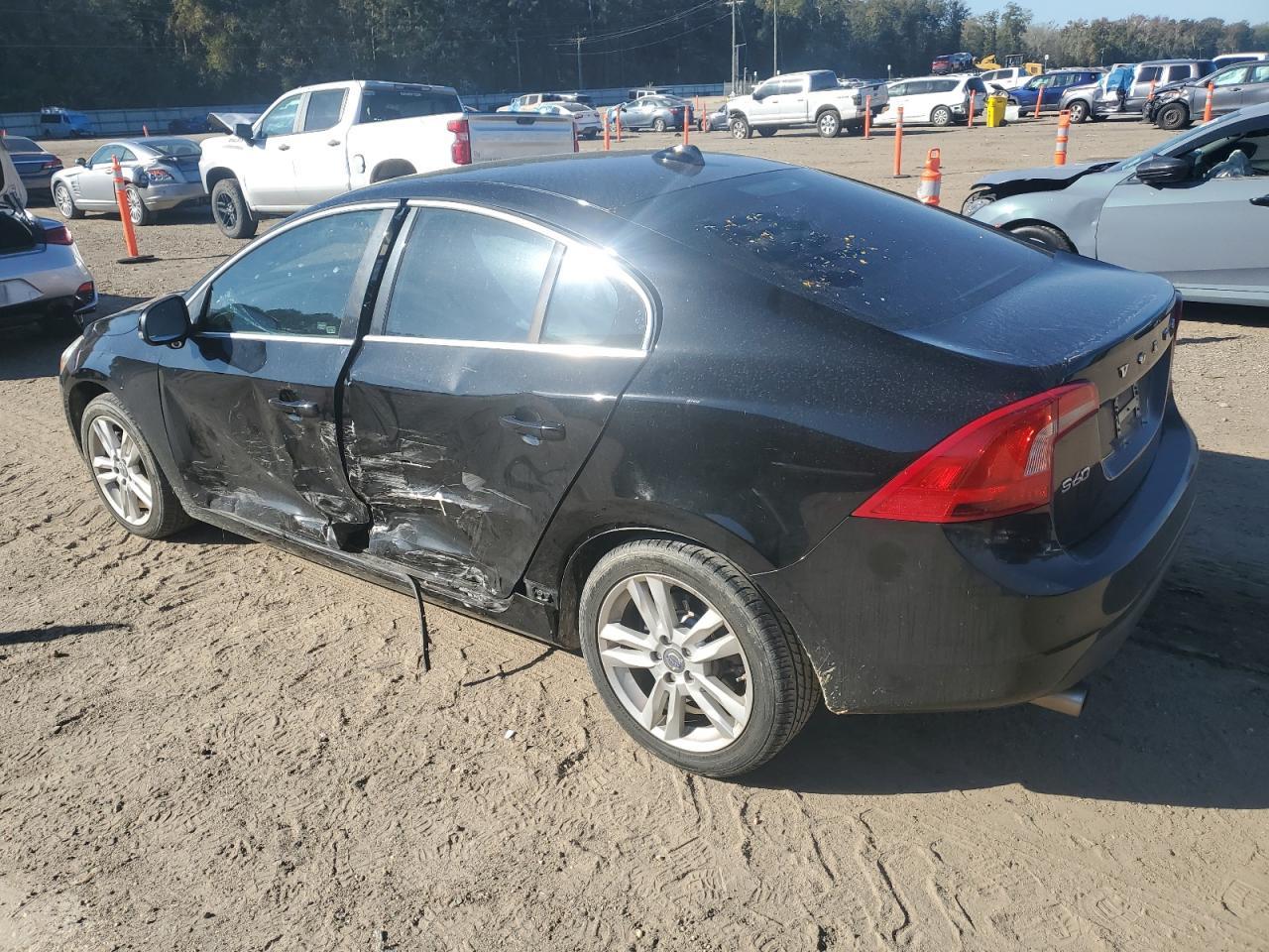 2013 VOLVO S60