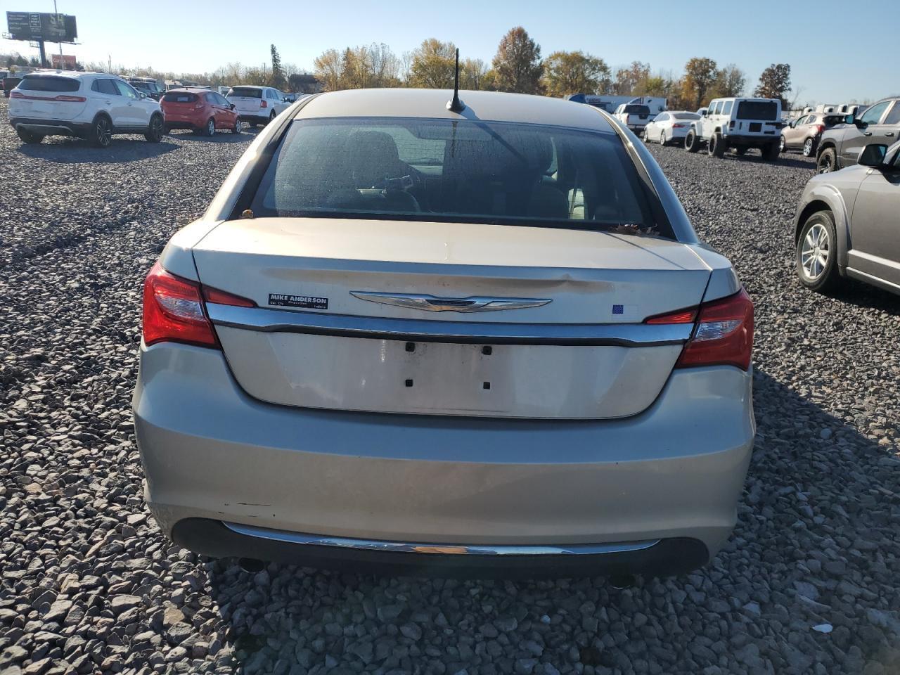2013 CHRYSLER 200