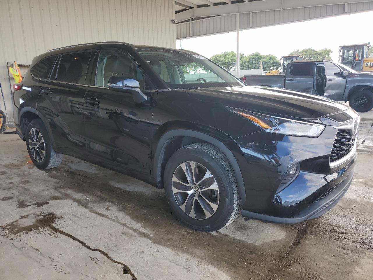 2021 TOYOTA HIGHLANDER