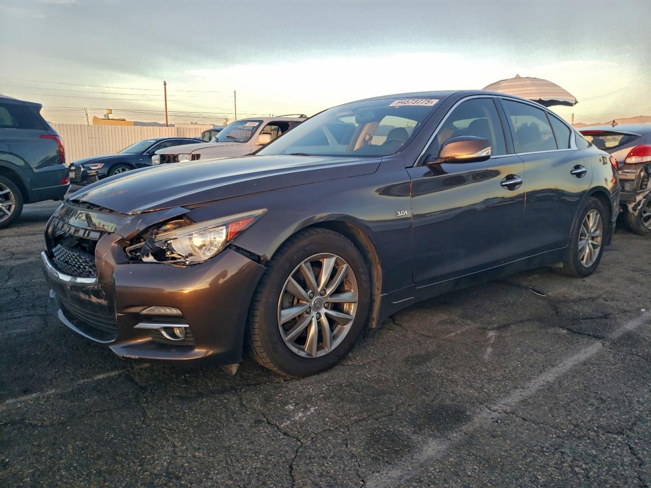 2016 INFINITI Q50
