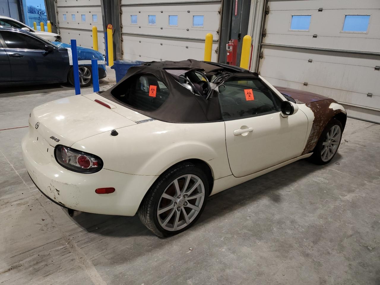 2006 MAZDA MX-5 Miata