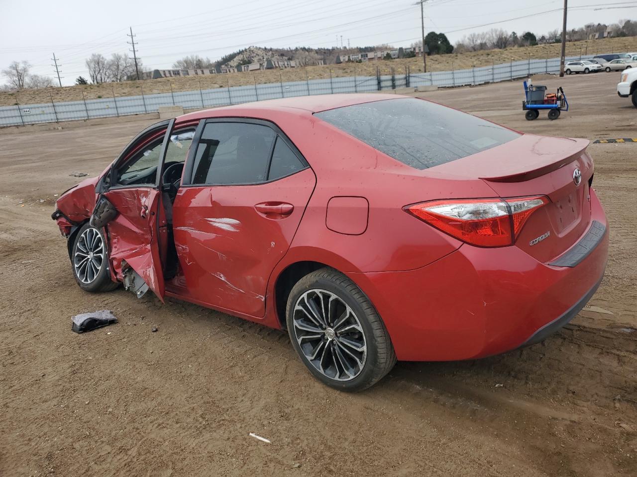 2015 TOYOTA COROLLA