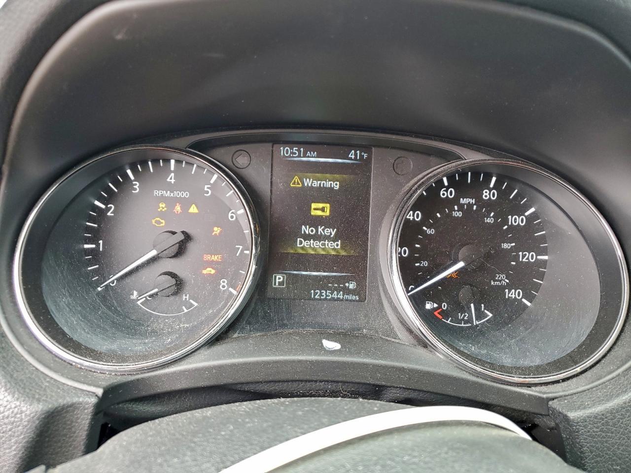 2017 NISSAN ROGUE