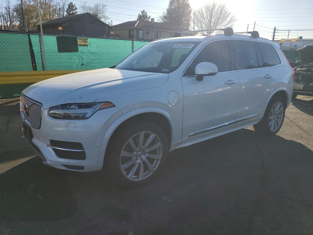 2019 VOLVO XC90