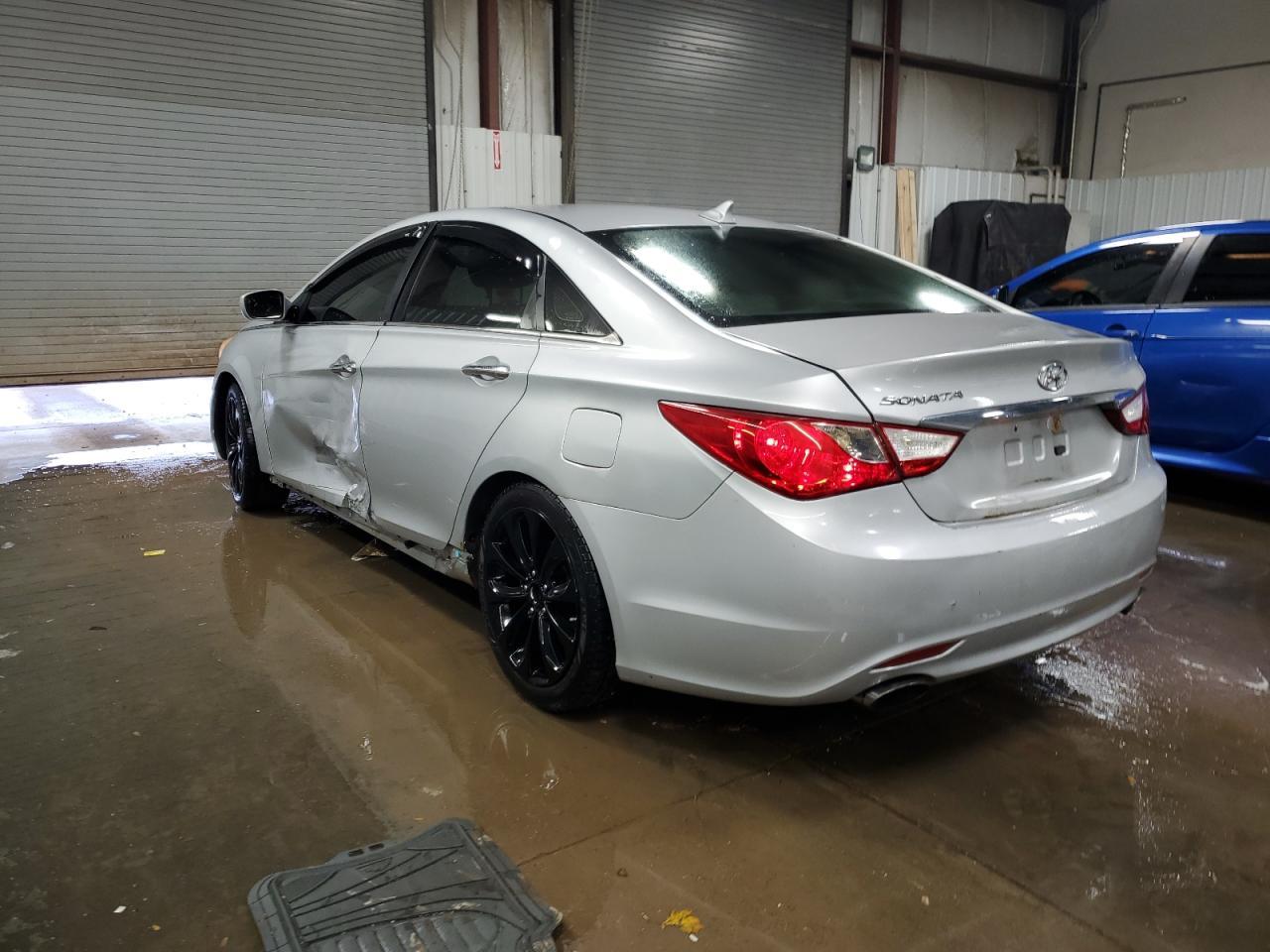 2011 HYUNDAI SONATA