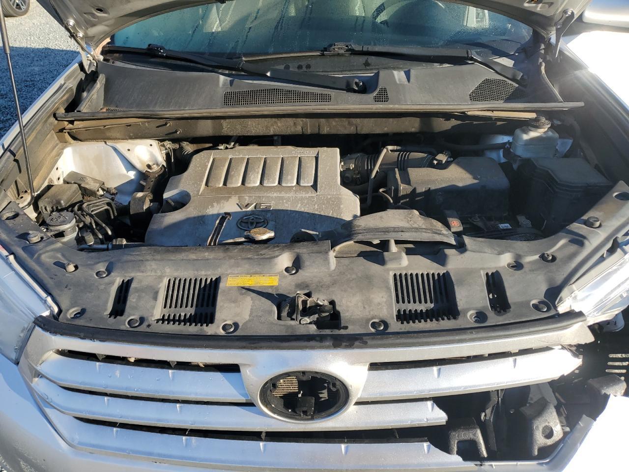 2013 TOYOTA HIGHLANDER