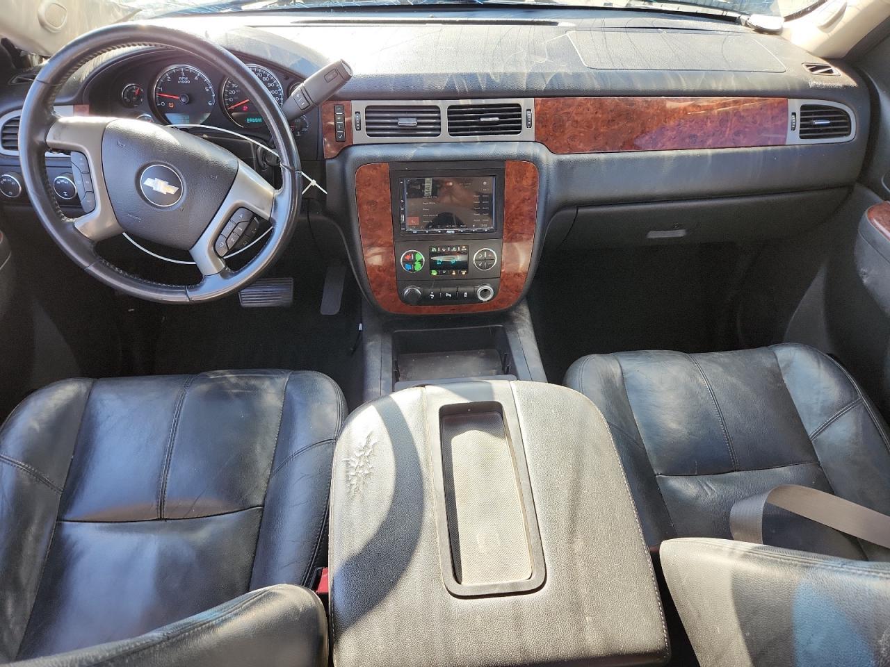 2013 CHEVROLET Suburban