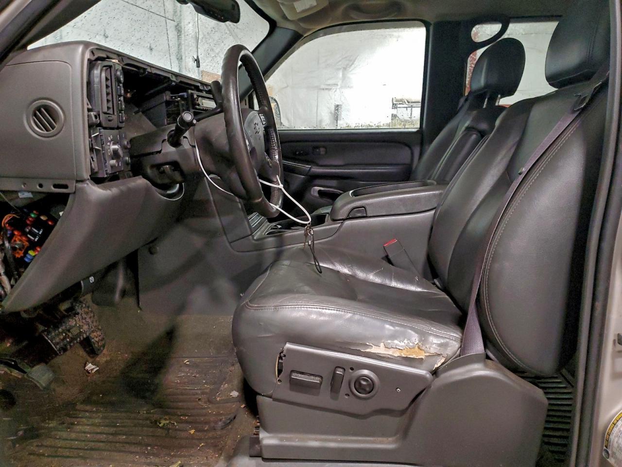 2004 CHEVROLET Silverado
