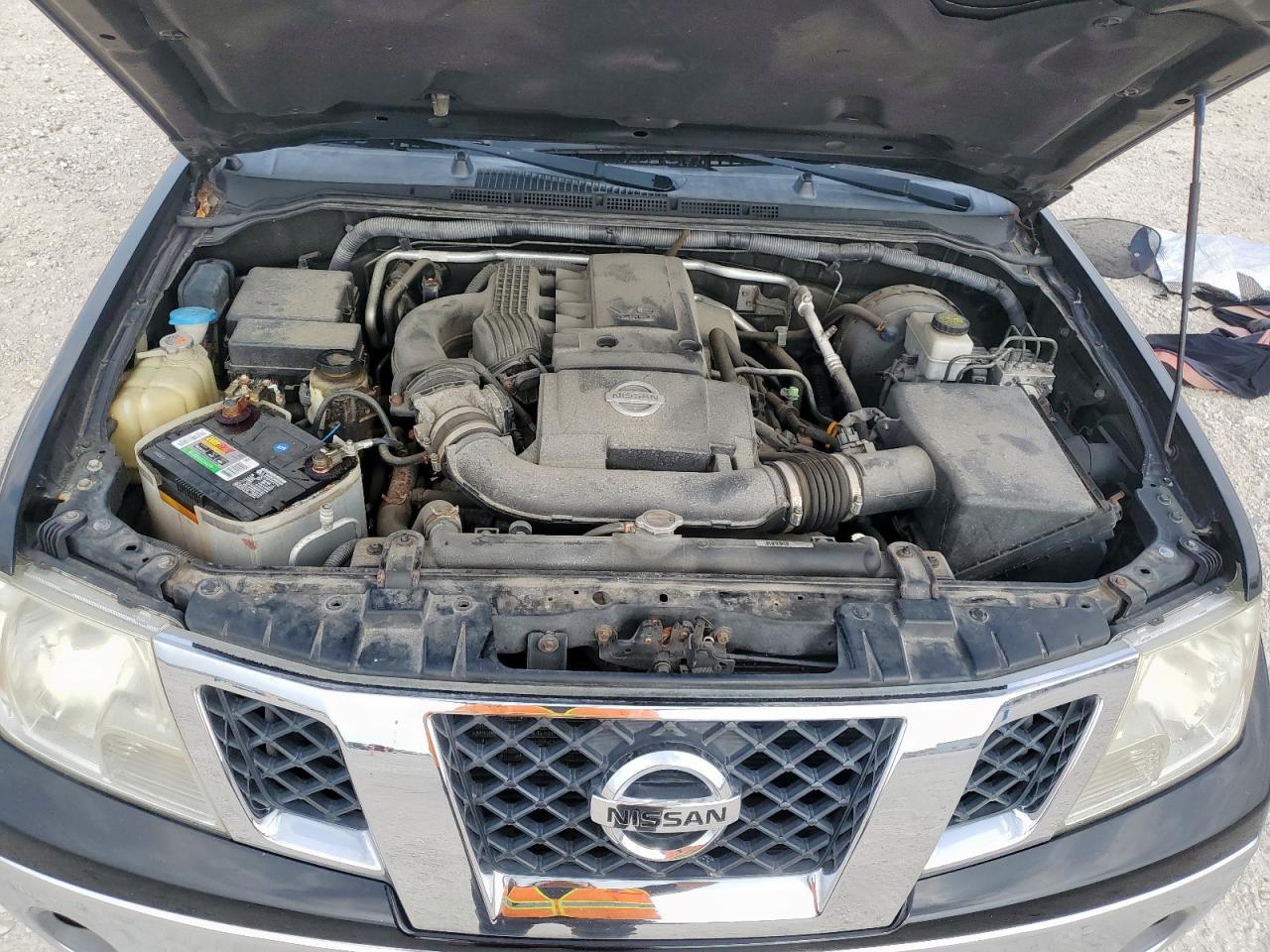 2012 NISSAN Frontier