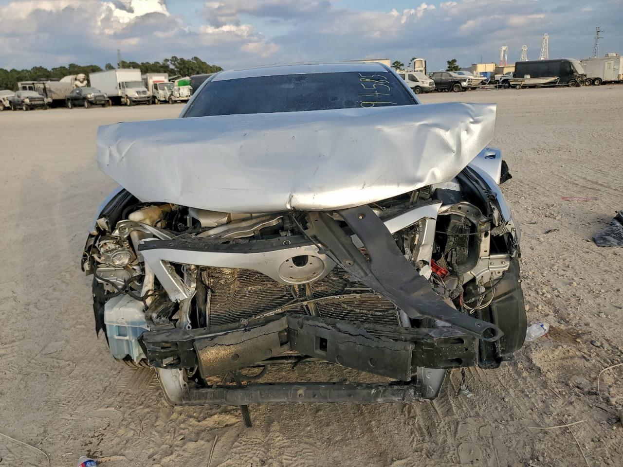 2011 TOYOTA CAMRY