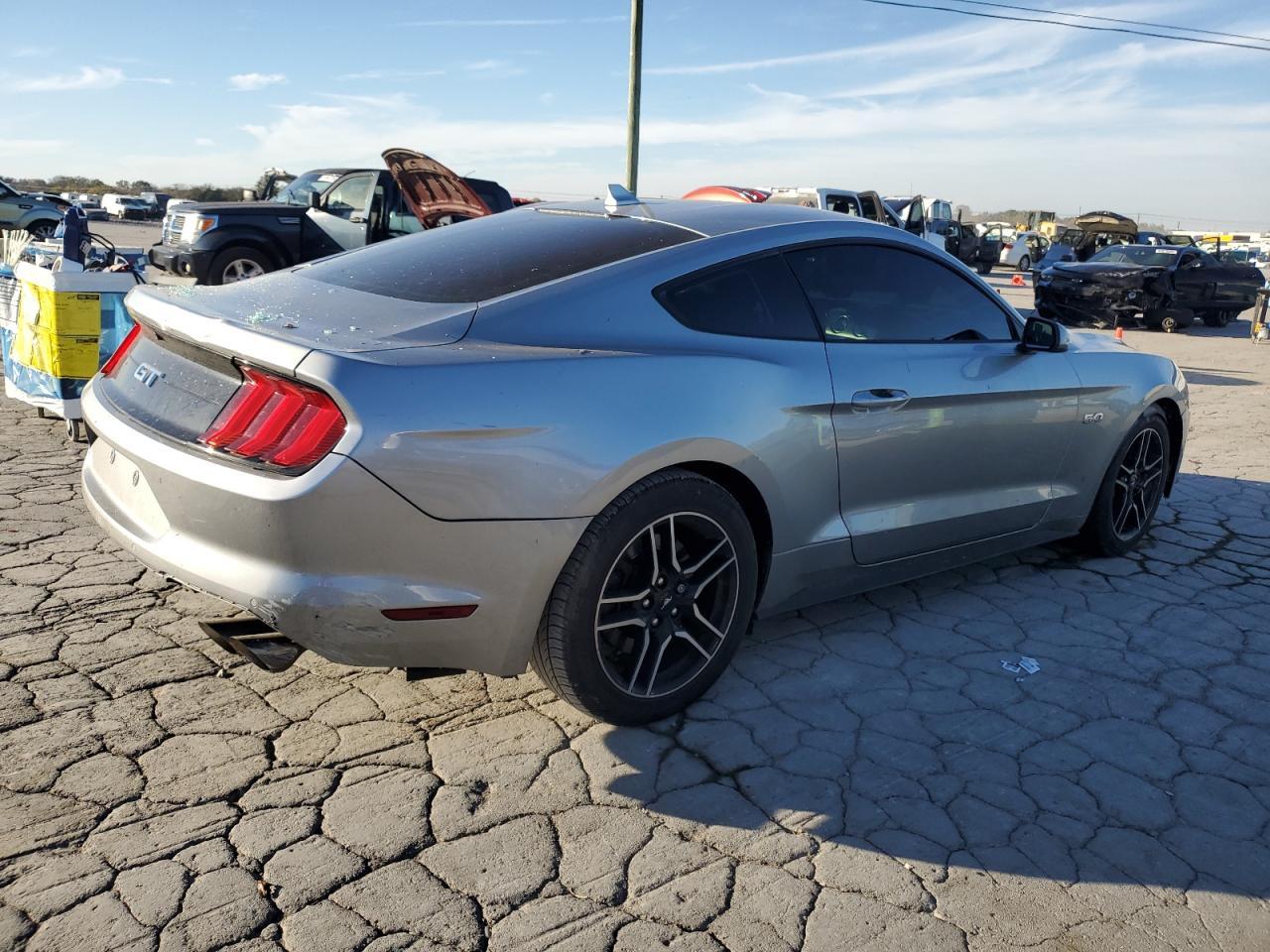2022 FORD MUSTANG