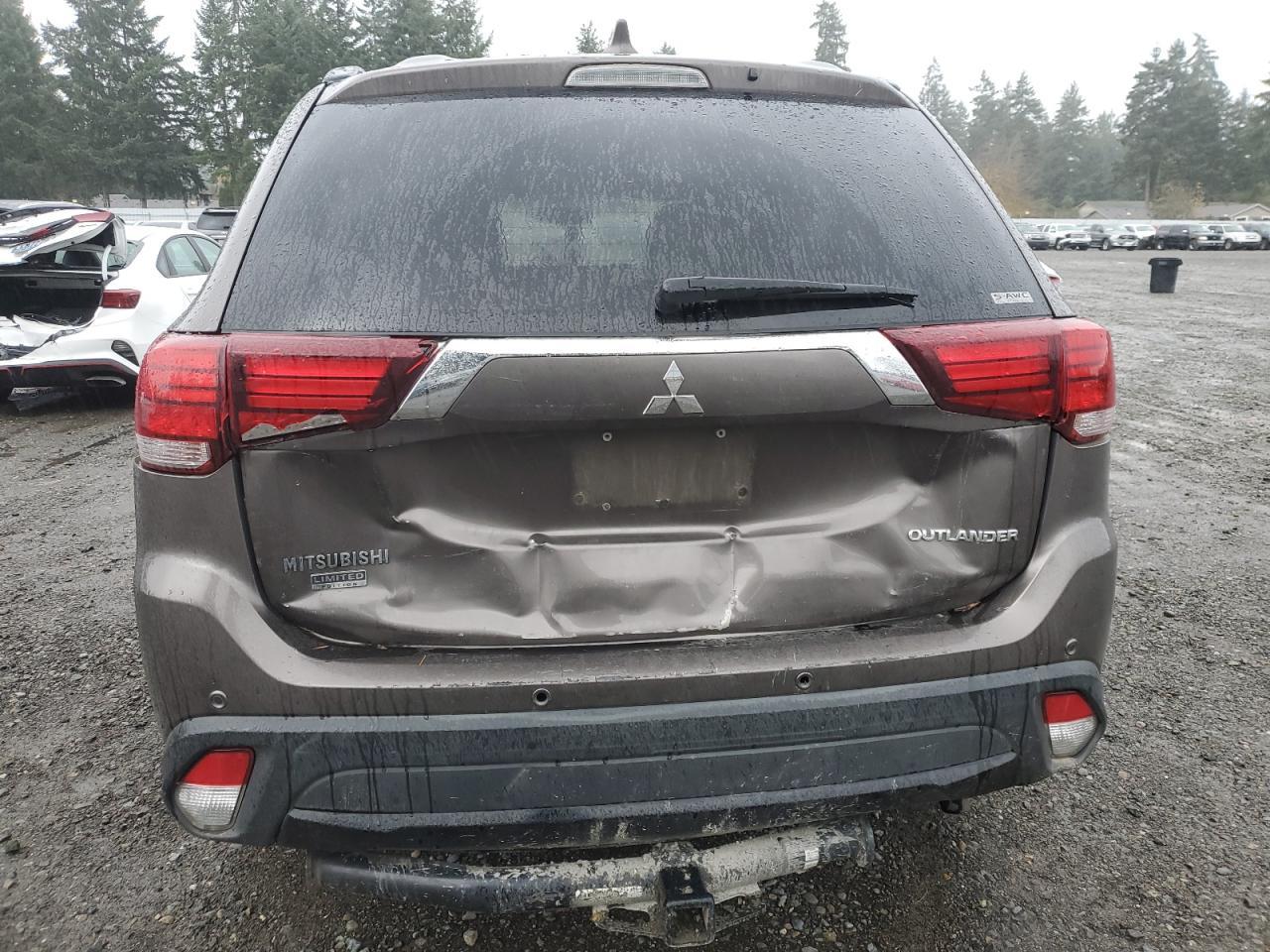 2018 MITSUBISHI outlander