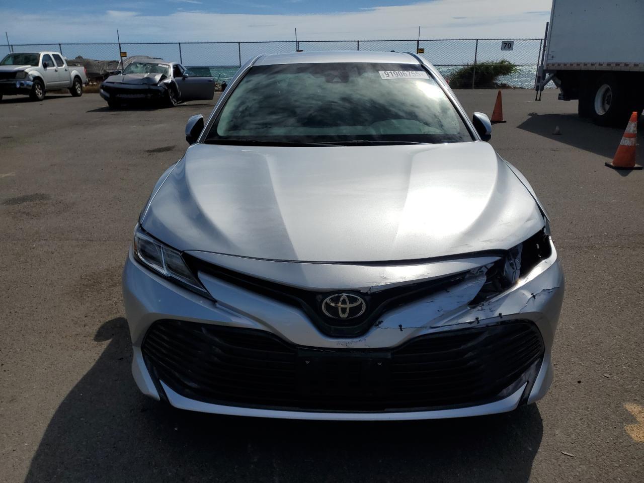 2018 TOYOTA CAMRY