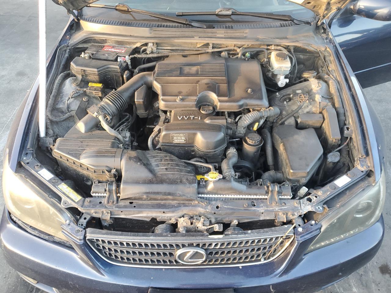 2004 LEXUS IS 300