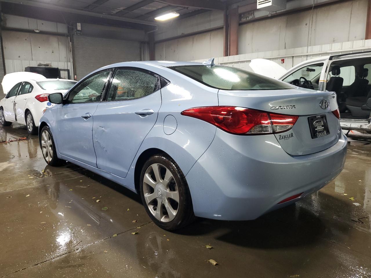 2012 HYUNDAI ELANTRA