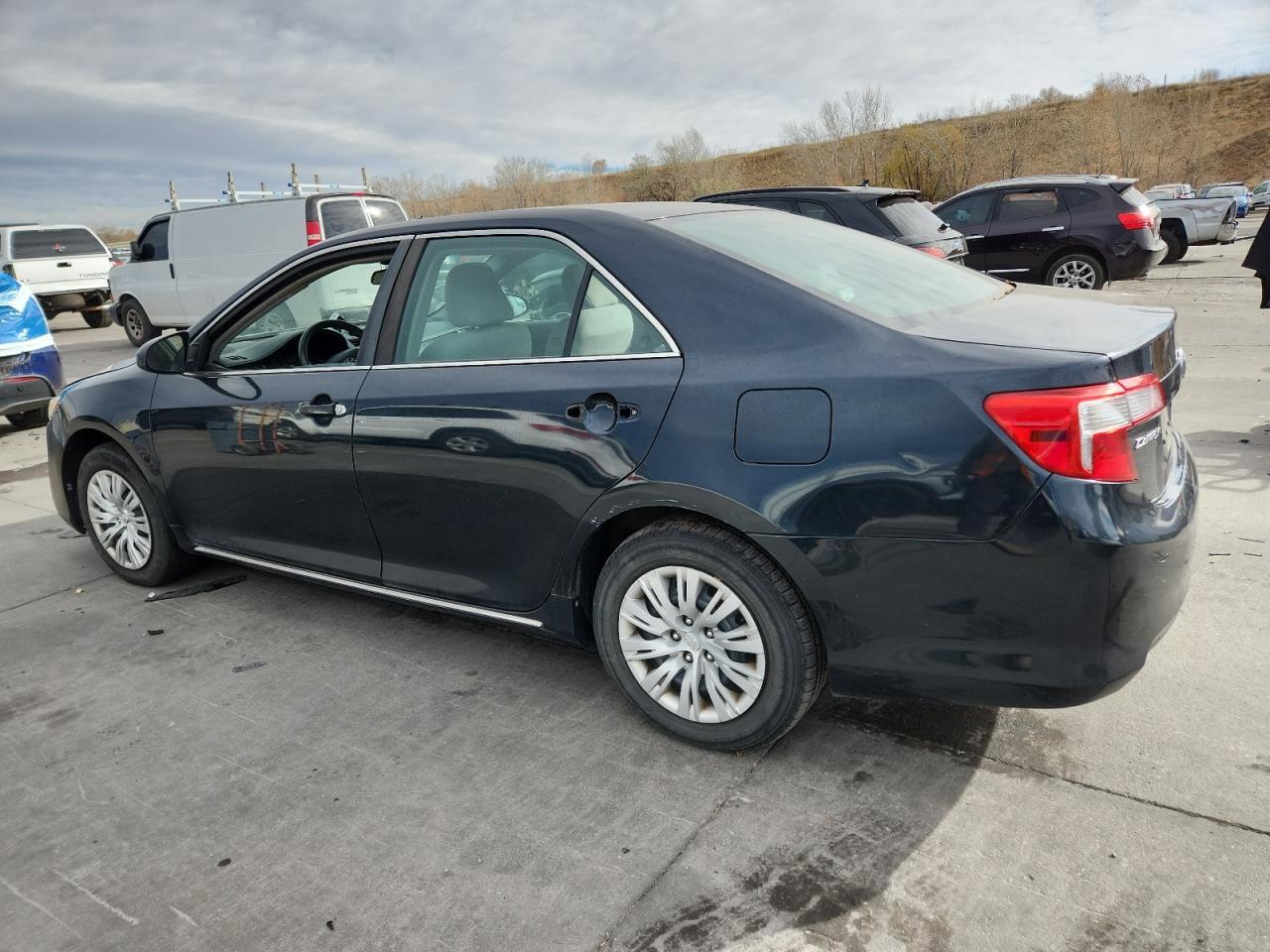 2014 TOYOTA CAMRY