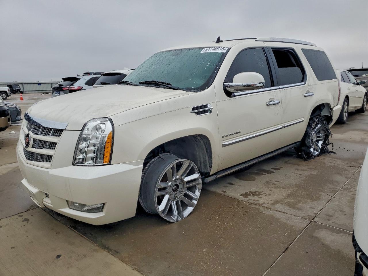 2013 CADILLAC ESCALADE