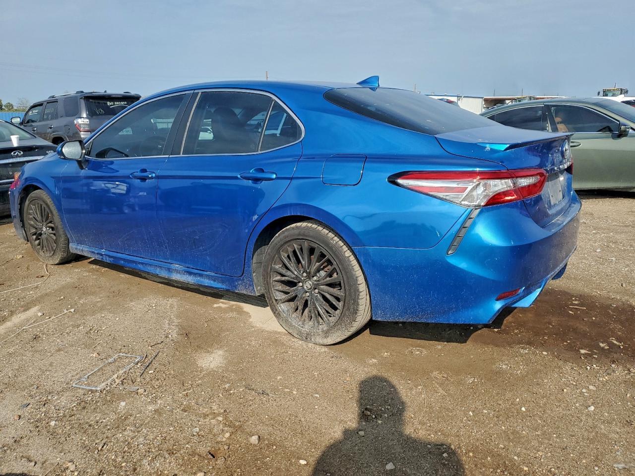 2018 TOYOTA CAMRY