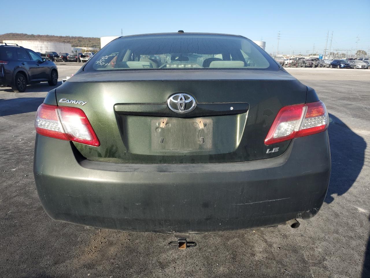 2010 TOYOTA CAMRY