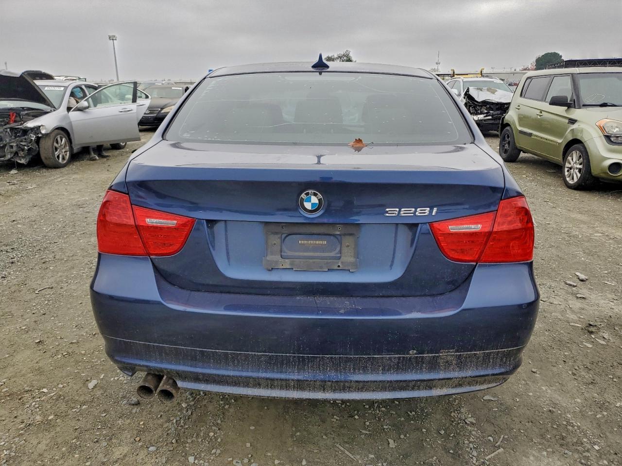 2011 BMW 3 SERIES