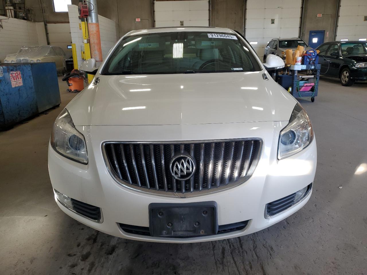 2013 BUICK Regal