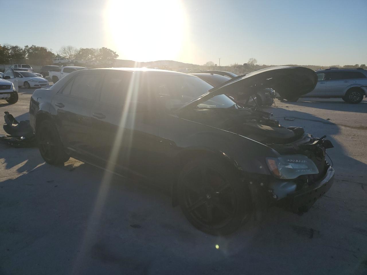 2019 CHRYSLER 300