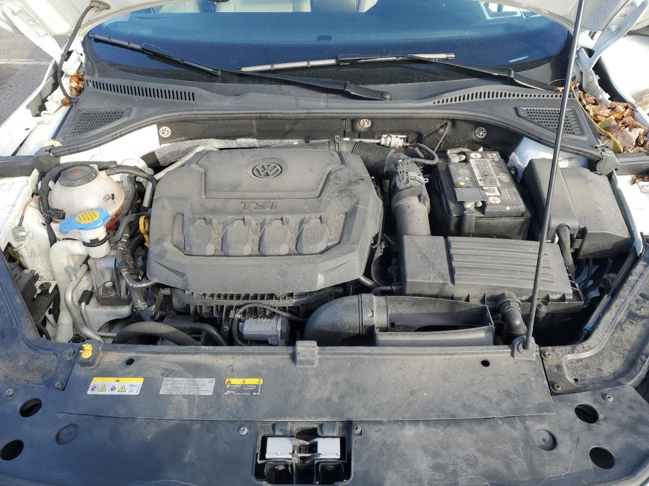 2022 VOLKSWAGEN Passat