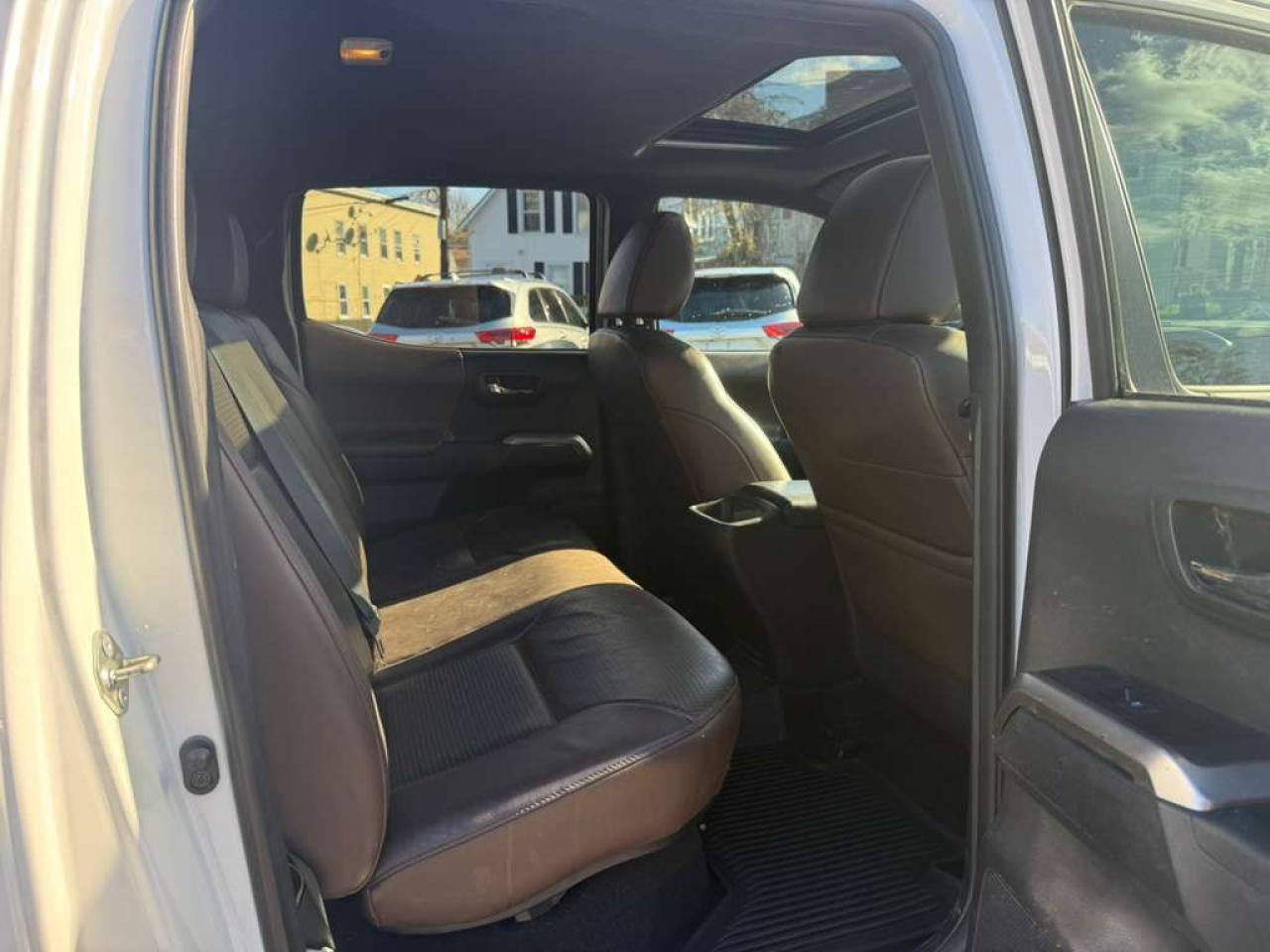 2016 TOYOTA TACOMA