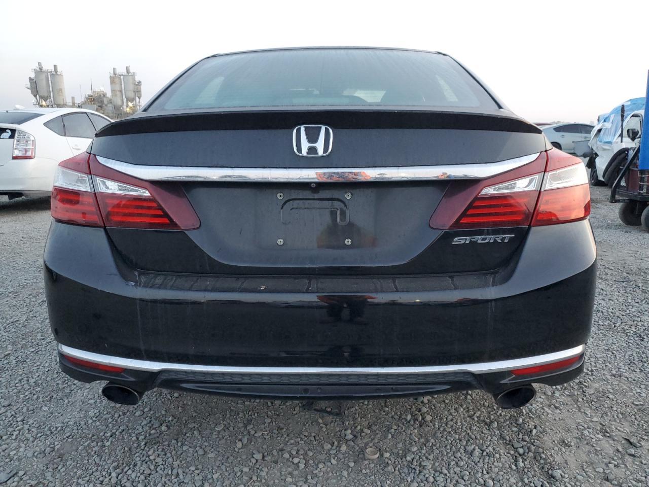 2017 HONDA ACCORD