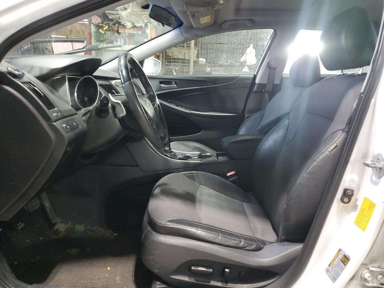 2011 HYUNDAI SONATA