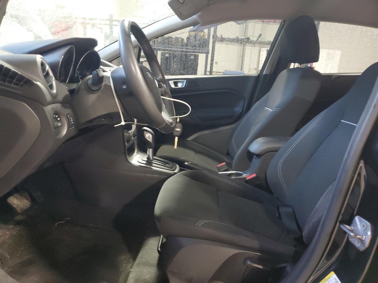 2014 FORD Fiesta