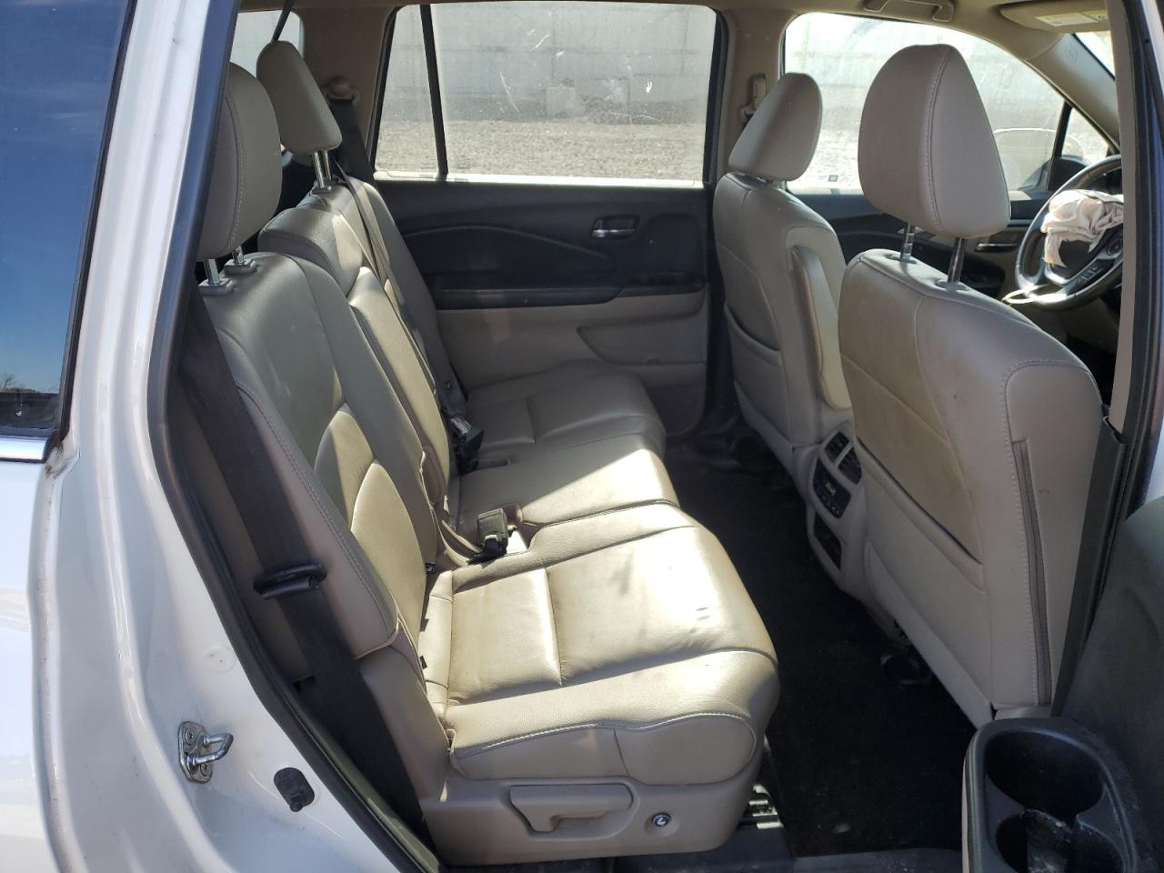 2017 HONDA PILOT