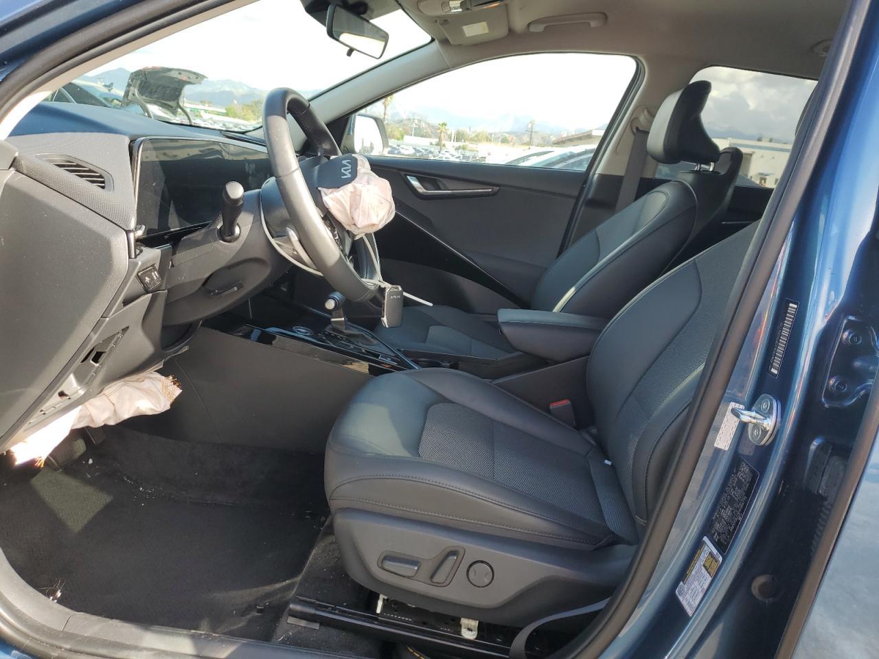 2023 KIA Niro