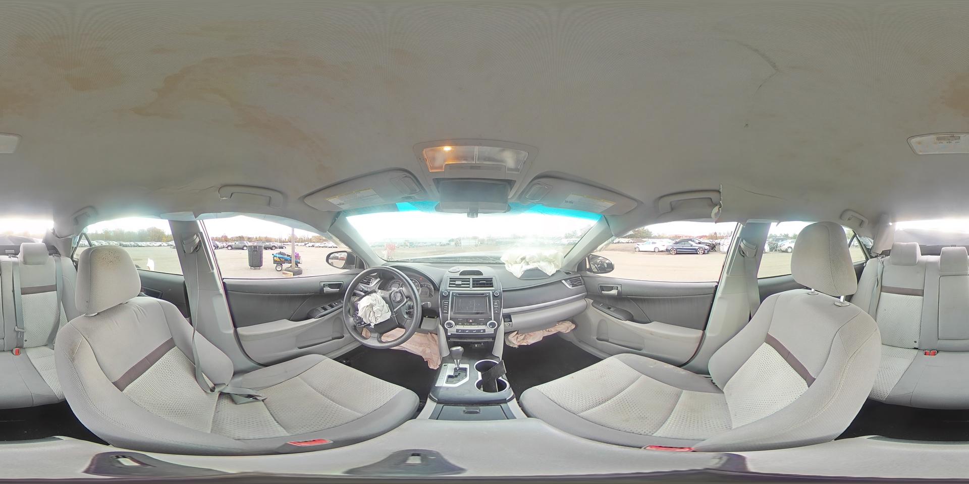 2014 TOYOTA CAMRY