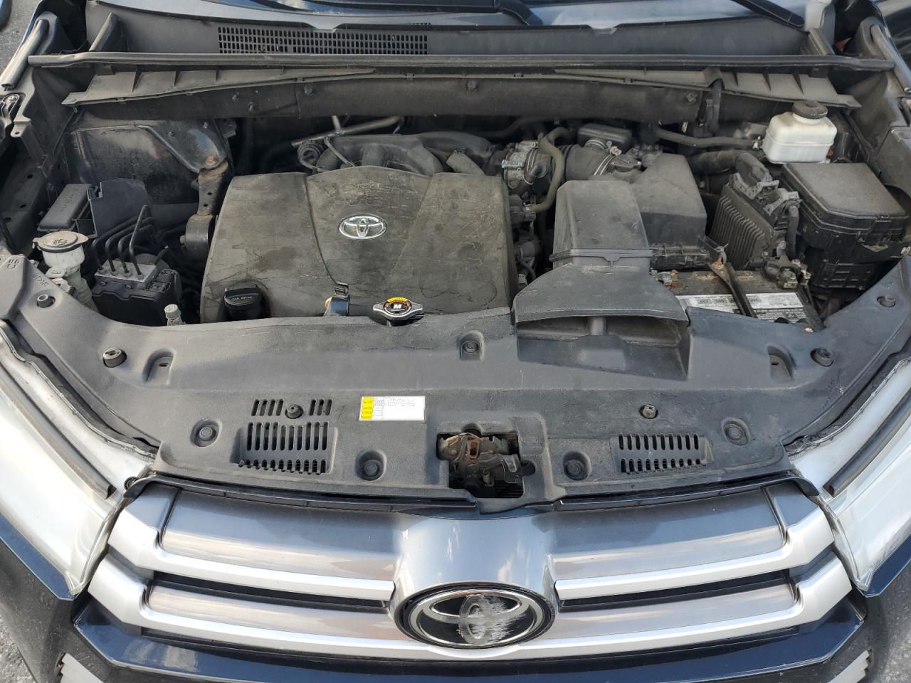 2019 TOYOTA HIGHLANDER